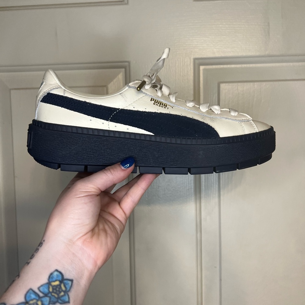 PUMA Platform Navy / White Sneakers - Women’s size 10.5.